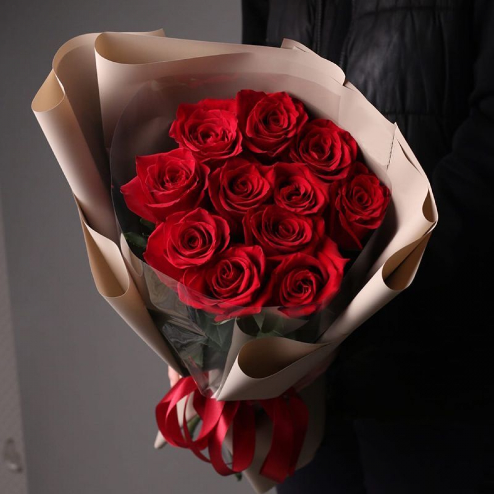 Букет 11 красных роз (Изображение 1)