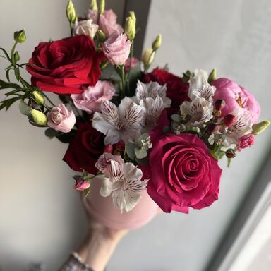 Композиция в шляпной коробке 