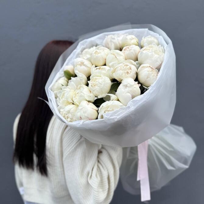 Белые пионы 25шт