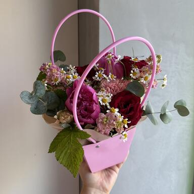 Летняя композиция «Charm» в сумочке 