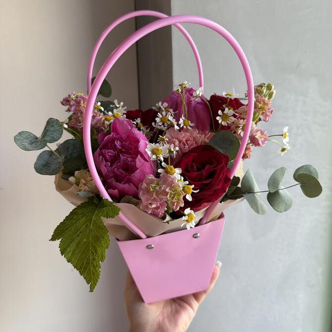 Летняя композиция «Charm» в сумочке 