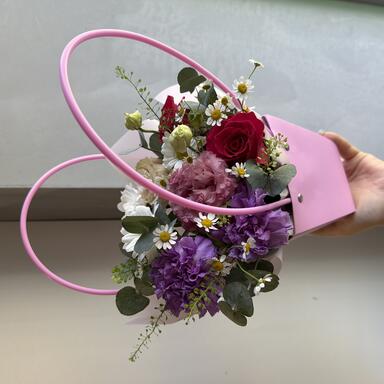 Ярка композиция в сумочке 