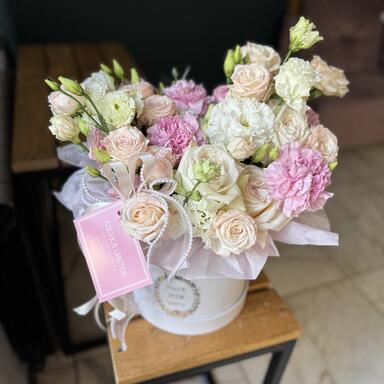 Цветы в коробке "Luisa"