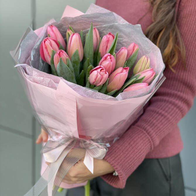 Розовые тюльпаны 15шт