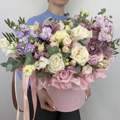 Букет «Romance» в шляпной коробке 