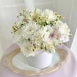 Цветы в коробке «White Blooms»