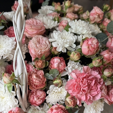Корзина с цветами «Floraset»