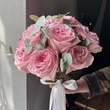 Букет невесты из пионовидных роз Pink O’hara и эвкалипта 