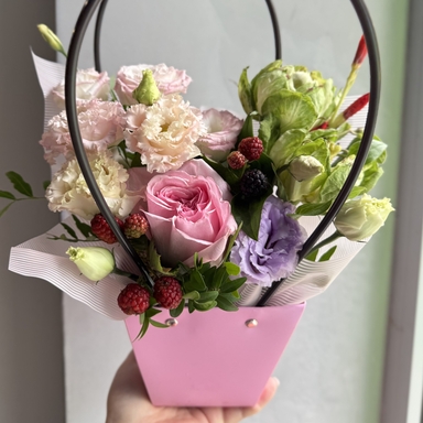 Цветы в сумочке «Berries»