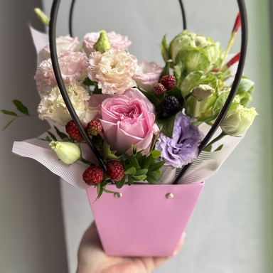 Цветы в сумочке «Berries»