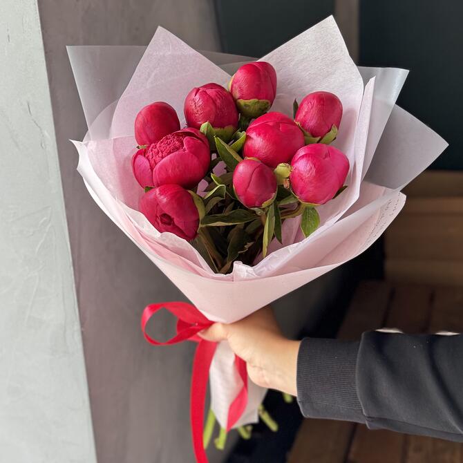 Букет пионов "Белгравия" 9шт