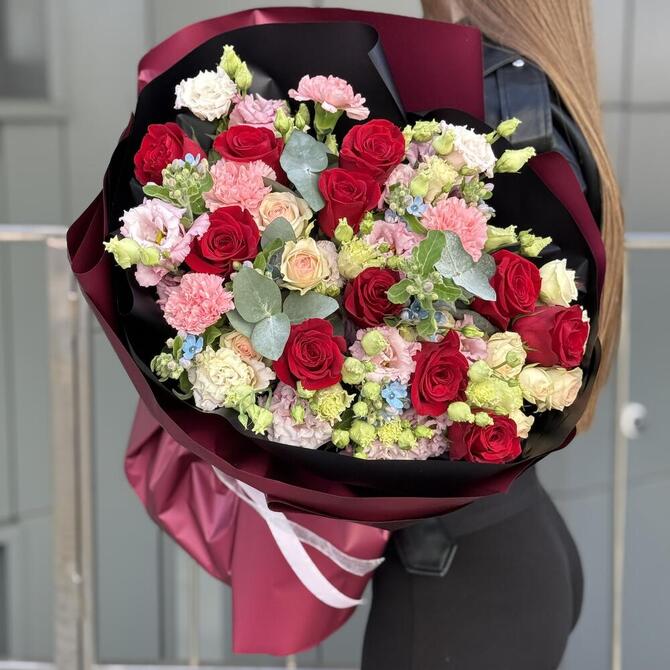 Букет "Garnet Bracelet"