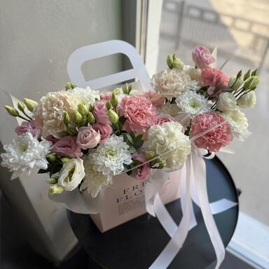 Композиция в сумочке «Arabelle»