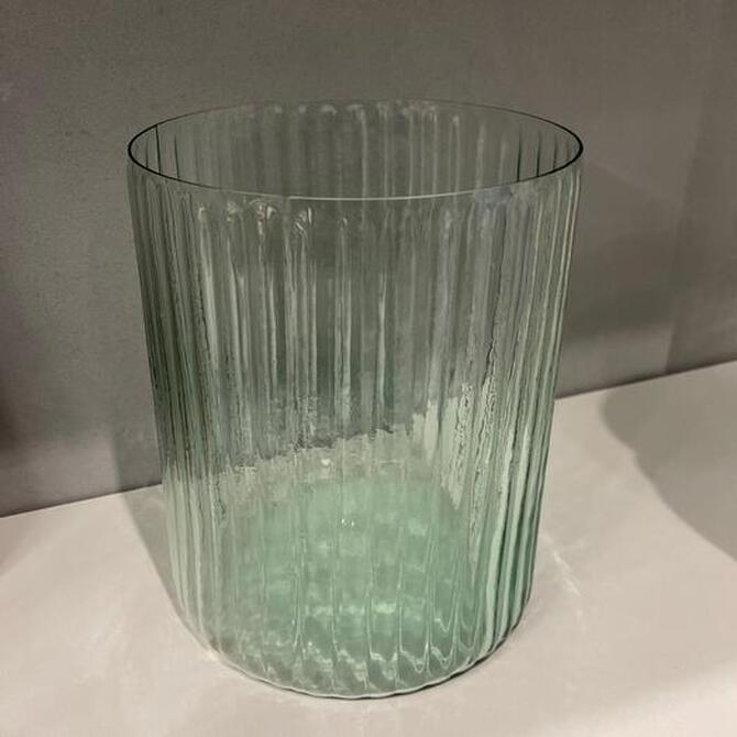 Ваза (стекло)