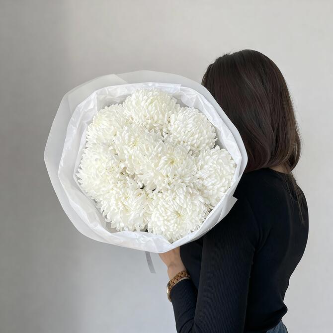 Белые одноголовые хризантемы 9шт
