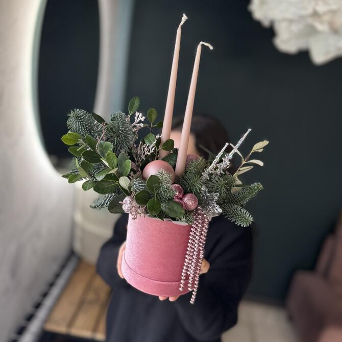 Новогодняя композиция «Rose Snow Magic»