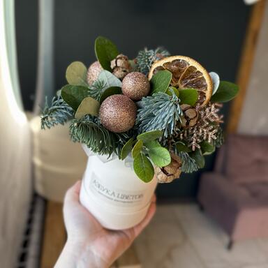 Новогодняя композиция в коробке 