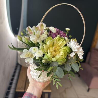Корзинка с цветами «Grace»