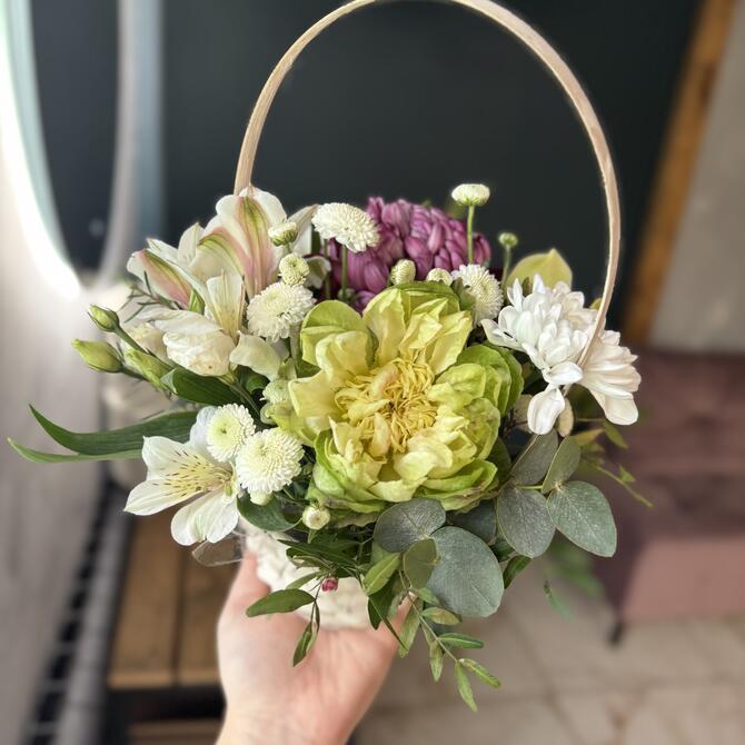 Корзинка с цветами «Grace»