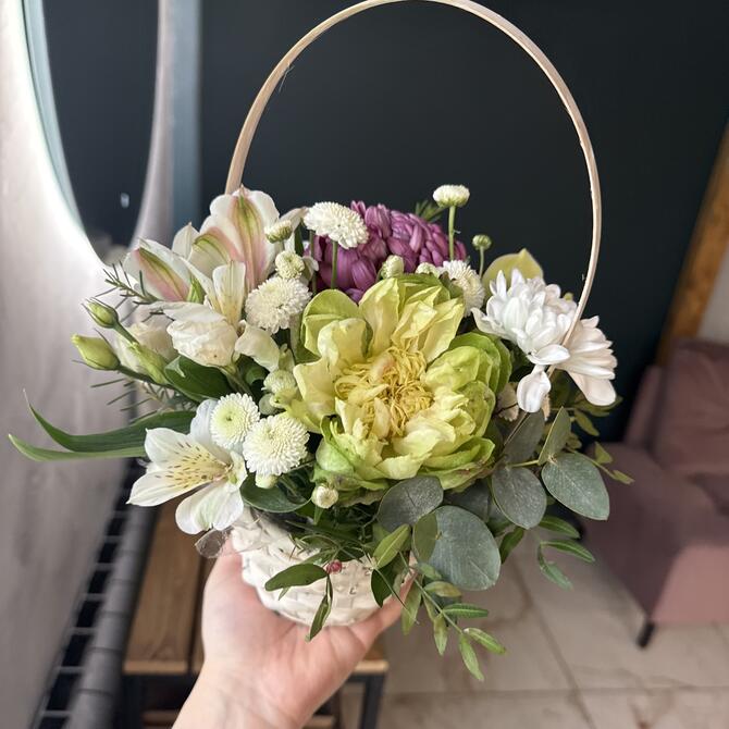 Корзинка с цветами «Grace»