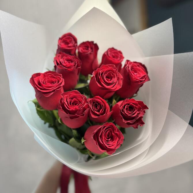 Красные розы 11 шт (40 см)