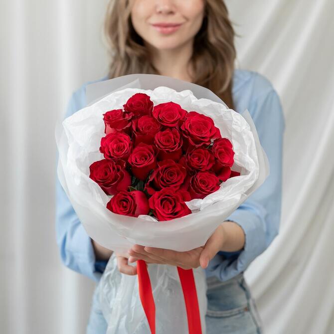 Красные розы 15 шт (40 см)