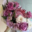 Сборный букет с протеей, ранункулюсами и пионовидными розами 