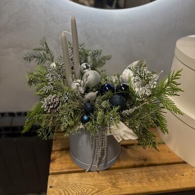 Новогодняя композиция в коробке «Sky»