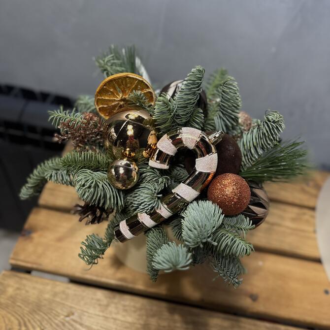 Новогодняя композиция в коробке «Brownie»