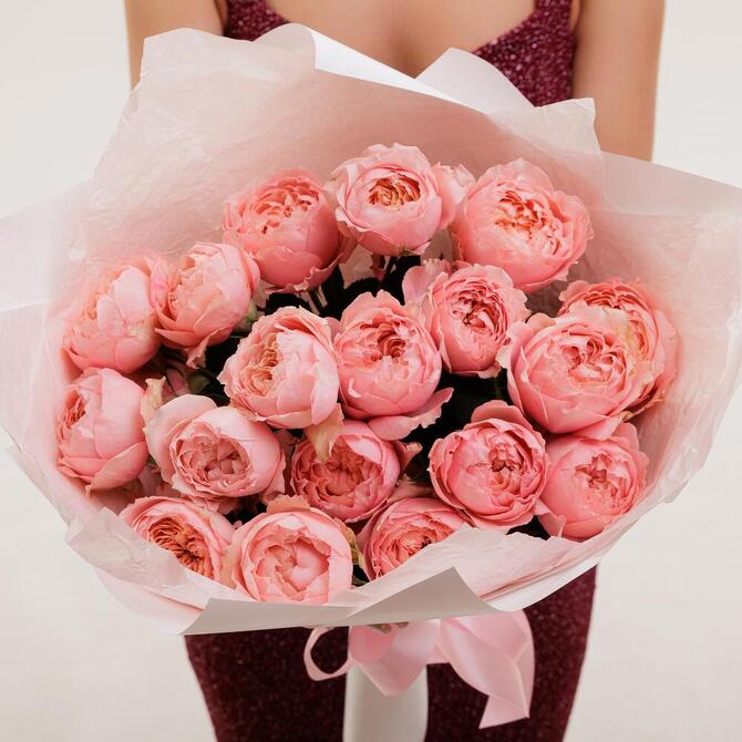 Кустовые пионовидные розы "Julietta" 5шт