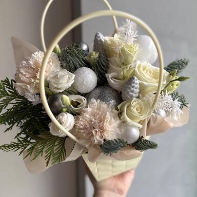 Нежная композиция в сумочке 