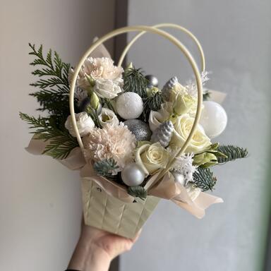 Нежная композиция в сумочке 