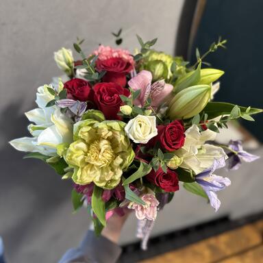 Цветы в коробке «Lilit»