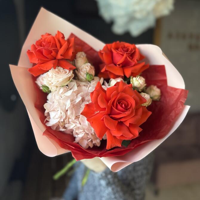 Авторский букет «Romance» S 