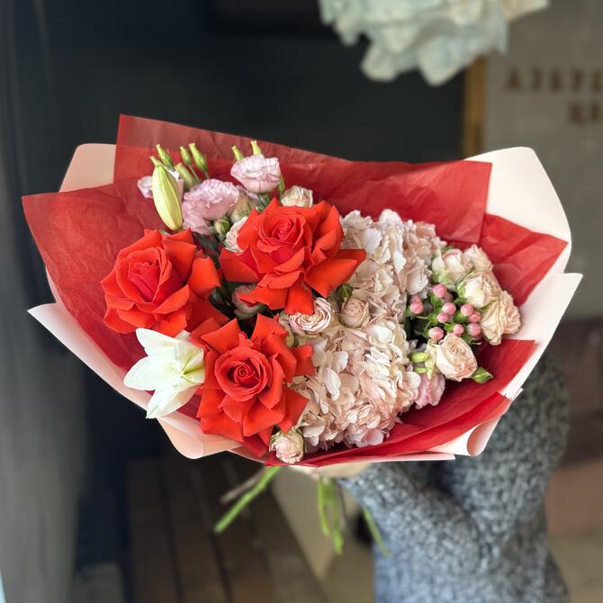Авторский букет «Romance» M
