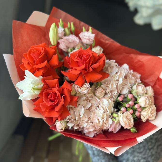 Авторский букет «Romance» M