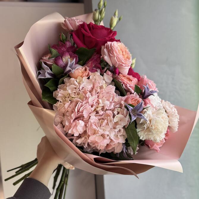 Авторский букет «Princess crown”