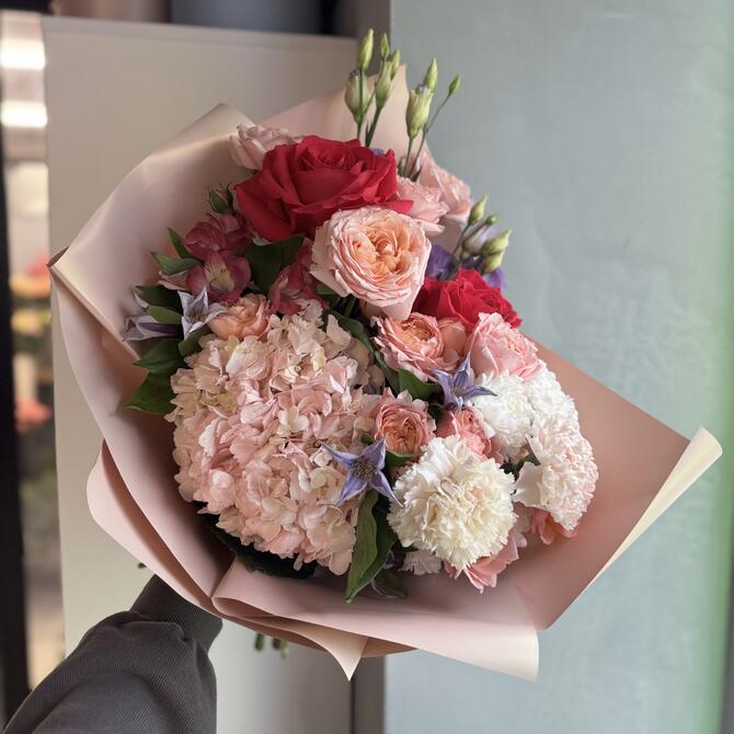 Авторский букет «Princess crown”