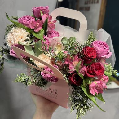 Цветы в сумочке «Grace»