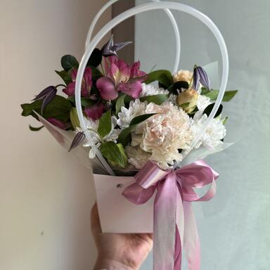 Сумочка с цветами «The broads»