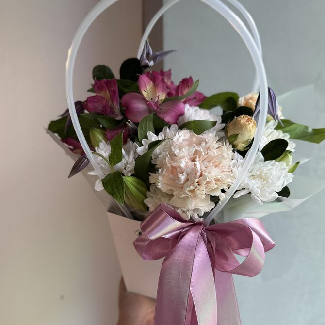 Сумочка с цветами «The broads»