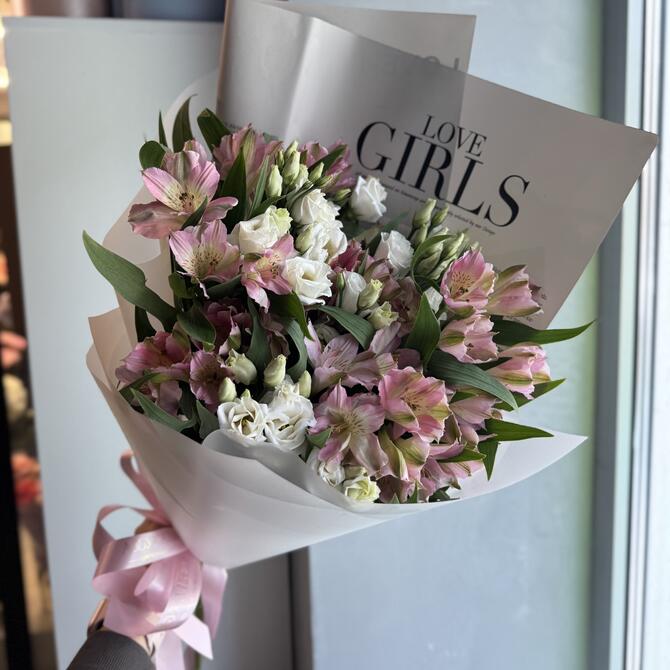 Дуо-букет Эустома и Альстромерии MIX