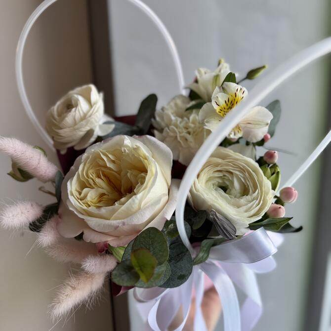 Цветы в сумочке «Пионовый бум»