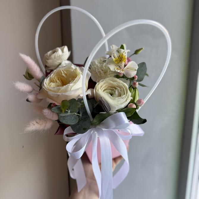 Цветы в сумочке «Пионовый бум»