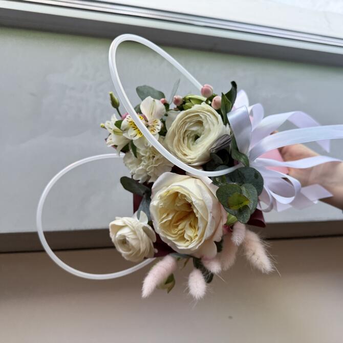 Композиция в сумочке «Пионовый бум»