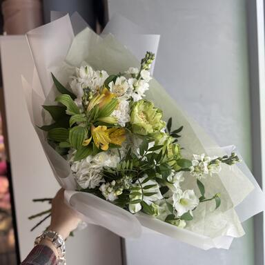 Авторский букет «Green light»