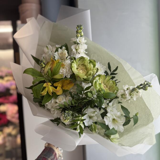 Авторский букет «Green light»