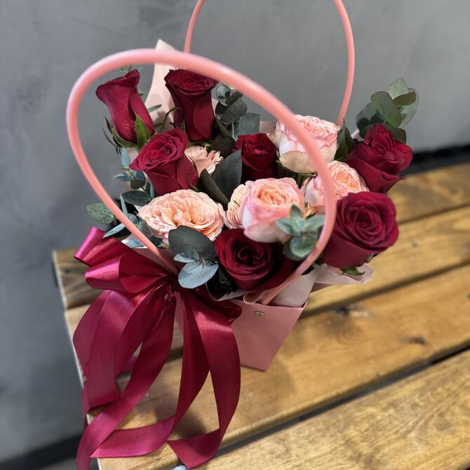 Сумочка с розами и эвкалиптом «Love you»