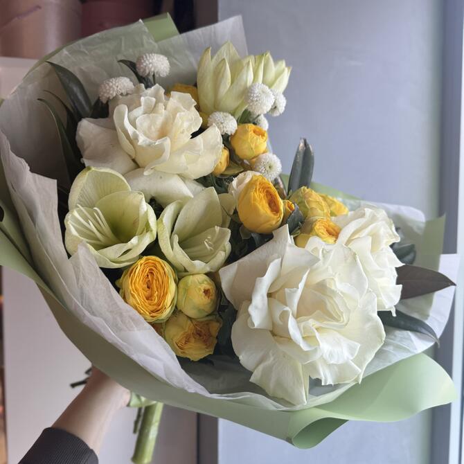 Авторский букет «Parrot»