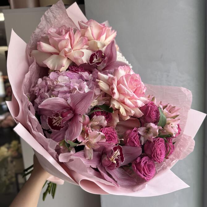 Авторский букет «Luisa»